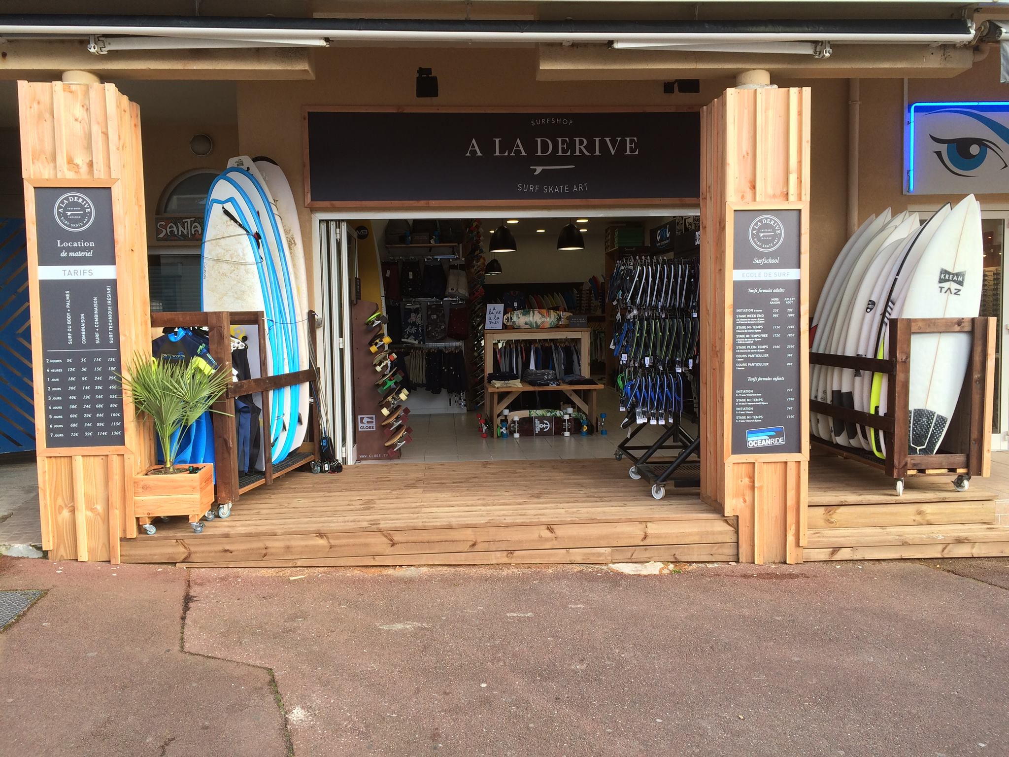 A LA DERIVE SURF SHOP - SURF SKATE ART